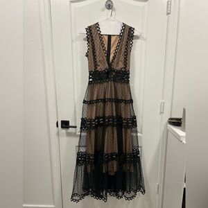 Beautiful lace Akalia dress